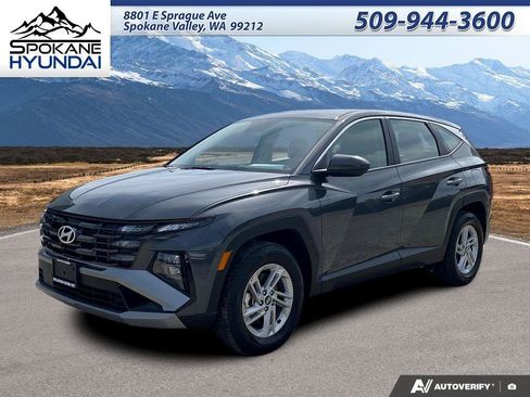 Certified 2025 Hyundai Tucson SE AWD/4WD image 1