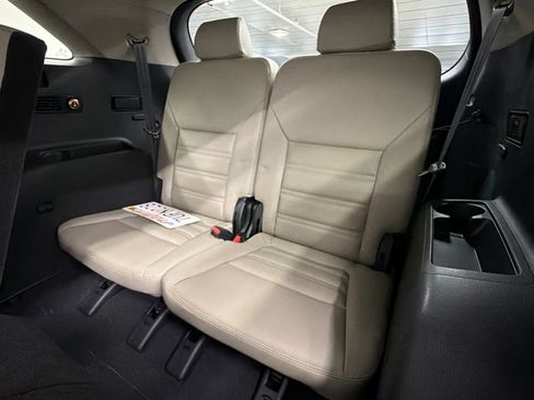 Used 2017 Kia Sorento EX w/ EX V6 Premium Package FWD image 41