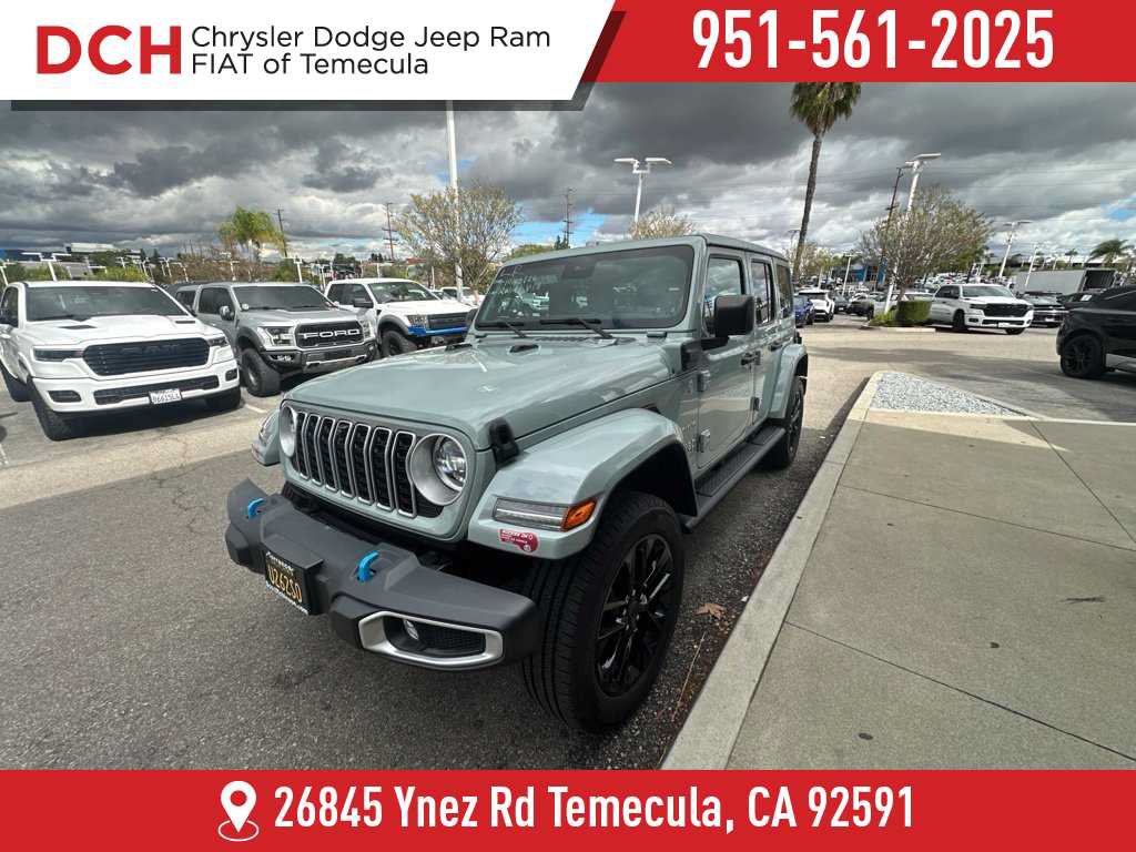 Used 2024 Jeep Wrangler Unlimited Sahara w/ Technology Group AWD/4WD image 1