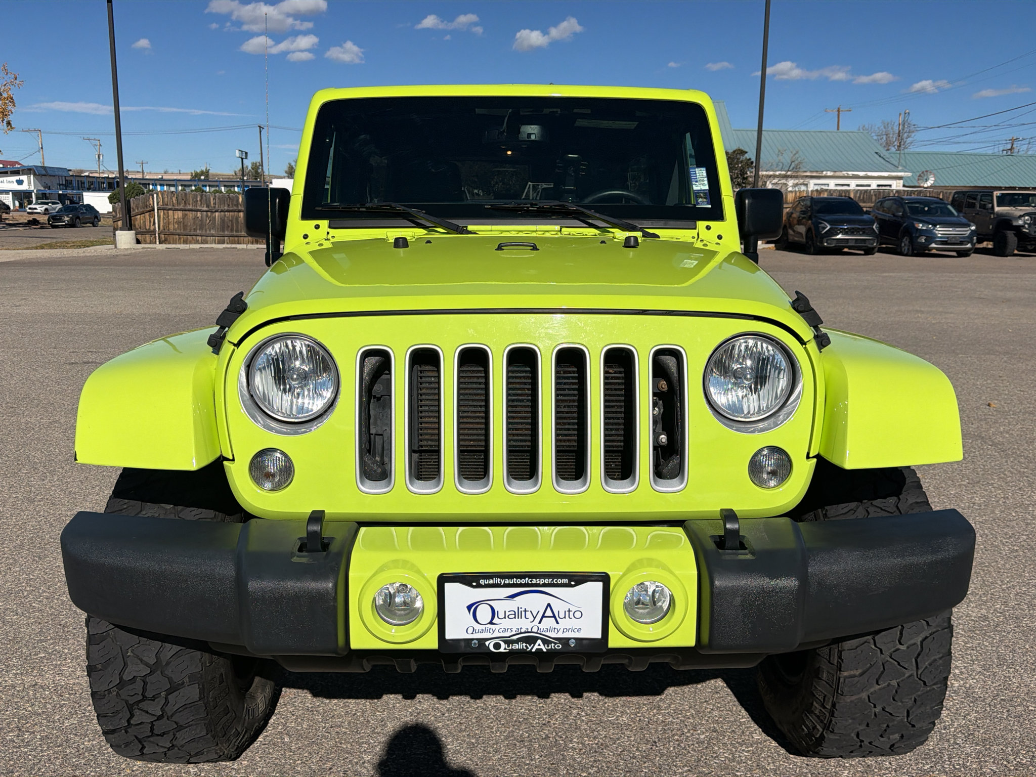 Used 2016 Jeep Wrangler Unlimited Sahara w/ Connectivity Group AWD/4WD image 4