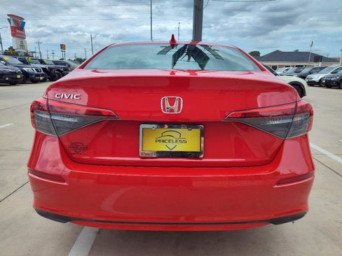 Used 2022 Honda Civic EX image 5
