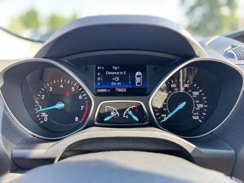 Used 2017 Ford Escape SE AWD/4WD image 28