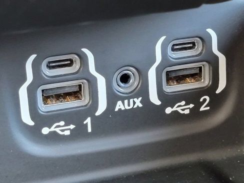 Used 2021 RAM 1500 Big Horn AWD/4WD image 5
