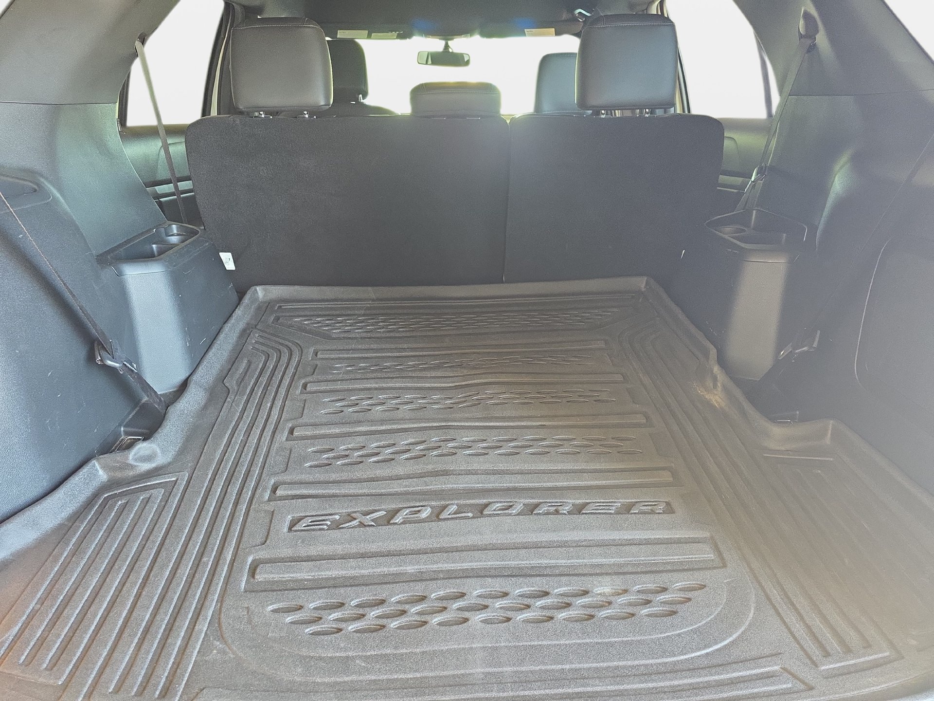 Used 2019 Ford Explorer XLT w/ Equipment Group 202A FWD image 12