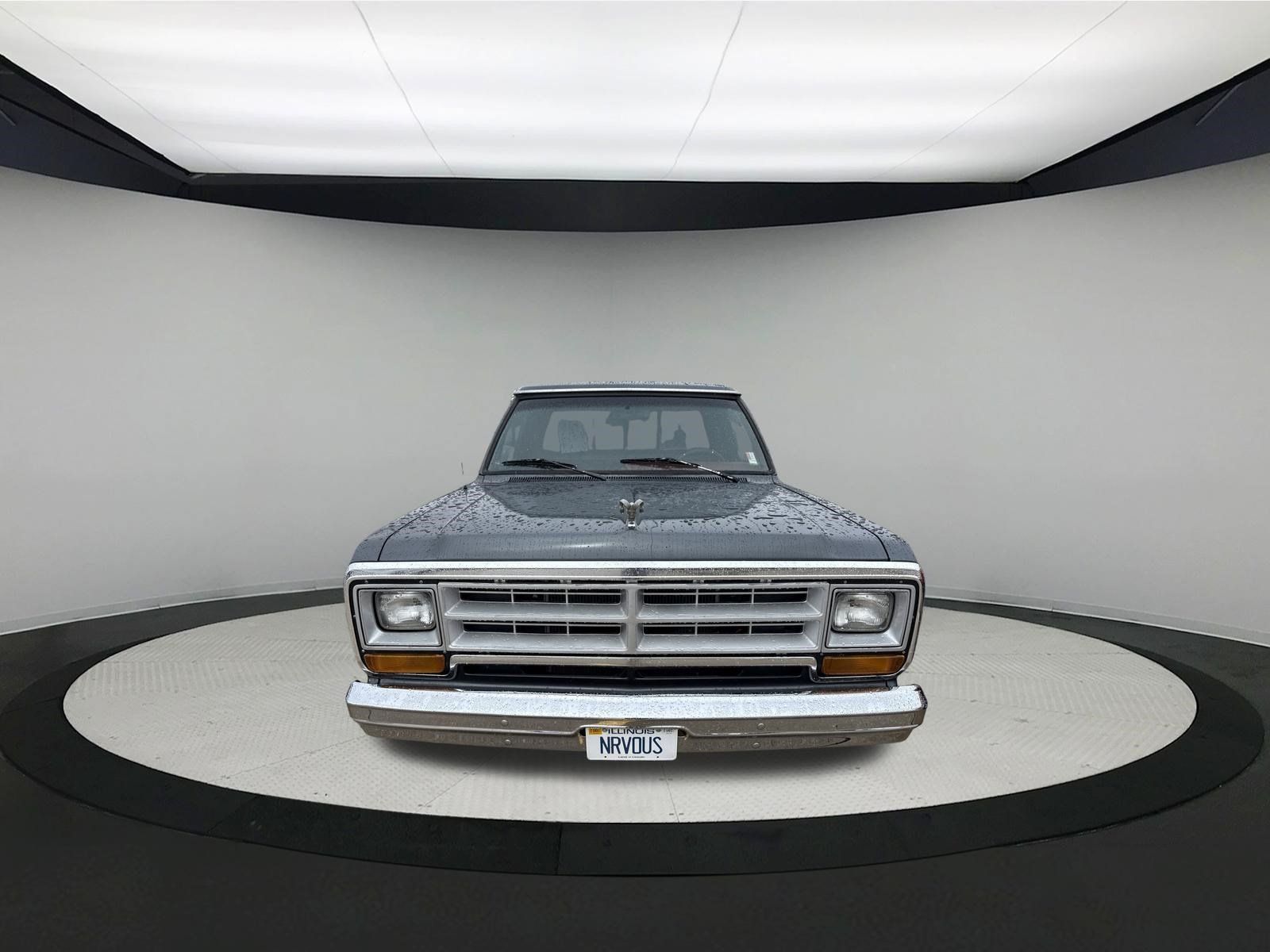 Used 1987 Dodge D/W Truck 150 RWD image 2