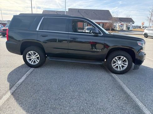 Used 2017 Chevrolet Tahoe LS image 3