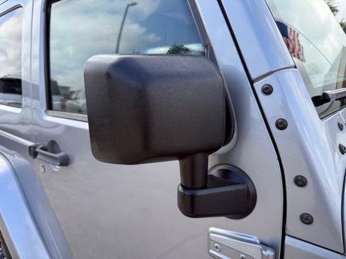 Used 2013 Jeep Wrangler Sahara w/ Connectivity Group AWD/4WD image 10