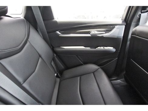 New 2026 Cadillac XT5 Sportv w/ LPO, Onyx Lite Package AWD/4WD image 11