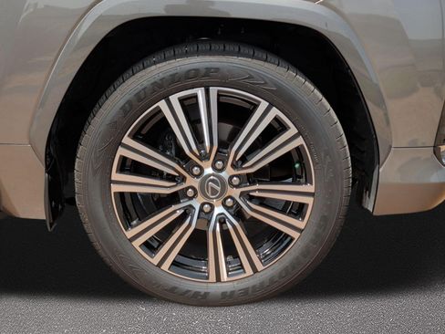 Certified 2026 Lexus LX 600 4WD w/ Accessory Package (Z1) image 7