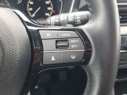 Used 2025 Honda Pilot EX-L image 33