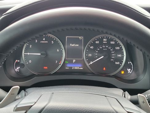 Used 2025 Lexus IS 350 F Sport RWD image 20
