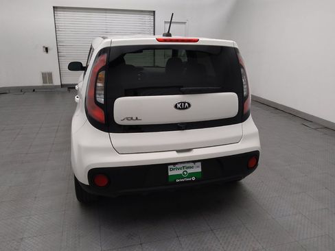 Used 2019 Kia Soul w/ Convenience Package FWD image 6