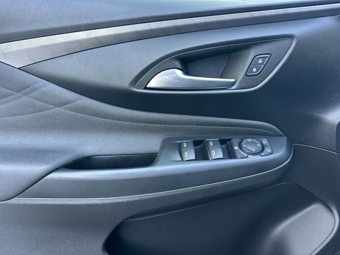 Used 2024 Buick Envista Sport Touring w/ Convenience I Package FWD image 12