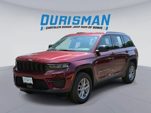 Used 2024 Jeep Grand Cherokee Laredo X AWD/4WD image 5