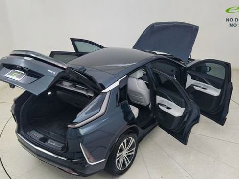 Used 2025 Cadillac Lyriq Luxury w/ LPO, Floor Liner Package RWD image 83