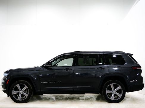 Used 2022 Jeep Grand Cherokee L Limited w/ Luxury Tech Group II image 6