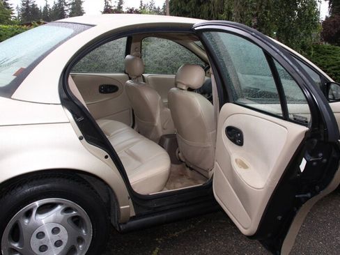 Used 1996 Saturn S-Series SL2 FWD image 6