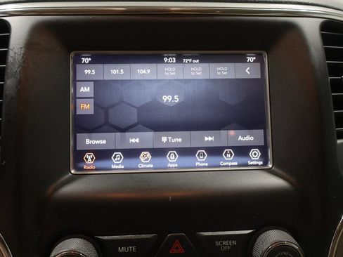 Used 2020 Jeep Grand Cherokee Laredo AWD/4WD image 24