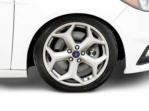 Used 2016 Ford Focus ST image 8