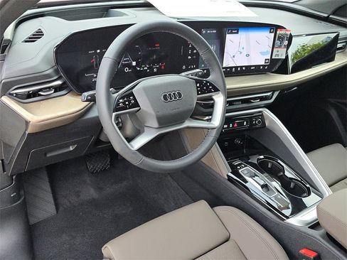 New 2025 Audi Q5 Premium Plus image 16
