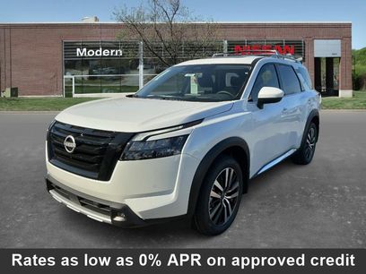 New 2025 Nissan Pathfinder Platinum