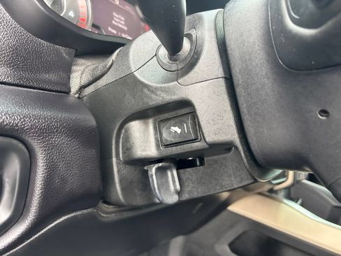 Used 2021 RAM 3500 Laramie AWD/4WD image 13