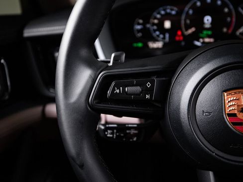 Certified 2026 Porsche Panamera 4 E-Hybrid AWD/4WD image 17