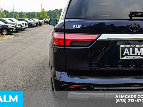 Used 2025 Toyota Sequoia Limited image 13