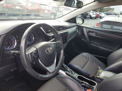 Used 2018 Toyota Corolla L image 18
