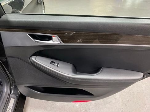 Used 2019 Genesis G80 3.8 AWD/4WD image 20