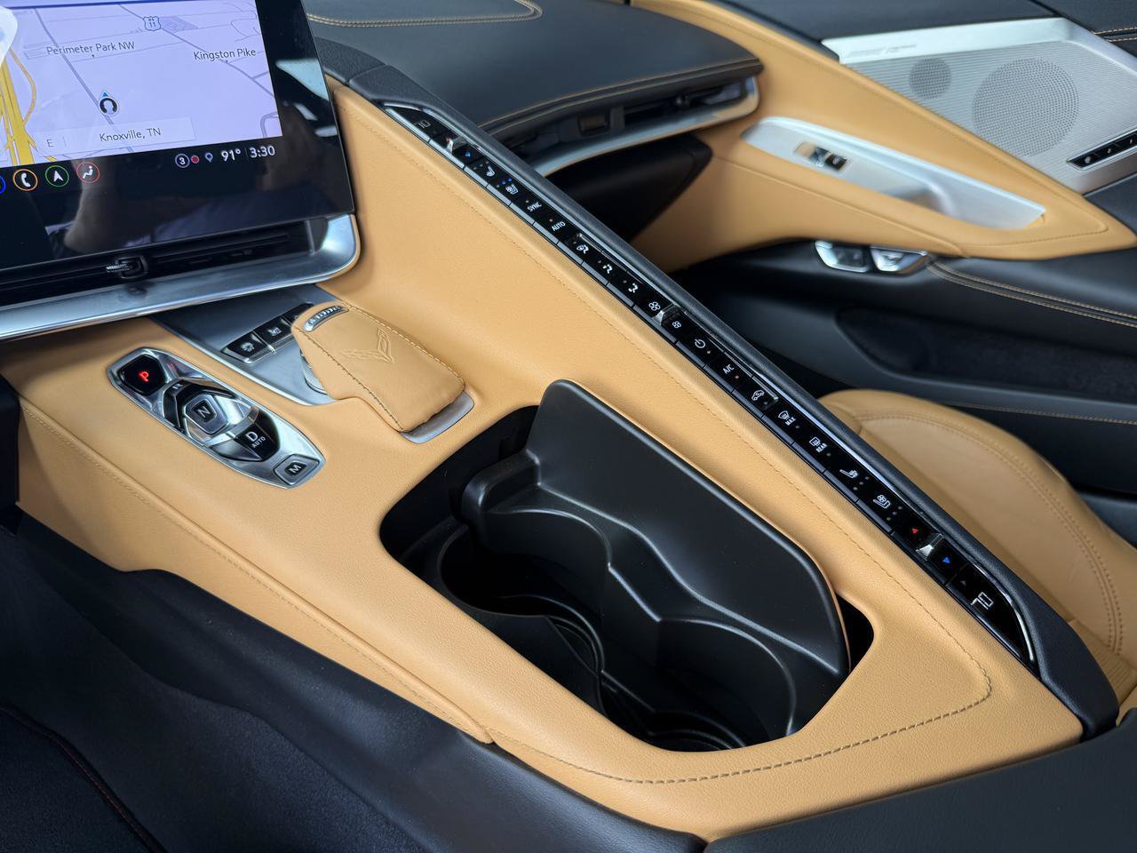 Used 2021 Chevrolet Corvette Coupe w/ 2LT w/ Engine Appearance Package RWD image 26