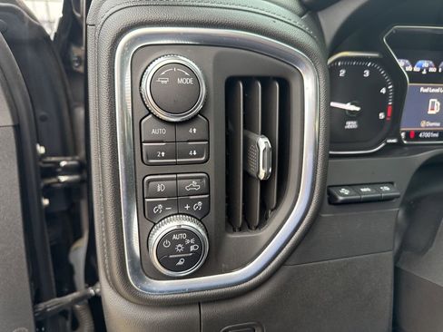 Used 2021 GMC Sierra 2500 Denali w/ Denali Black Diamond Edition image 24