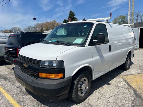 Used 2019 Chevrolet Express 2500 w/ Driver Convenience Package image 1