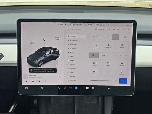 Used 2022 Tesla Model Y Long Range image 34