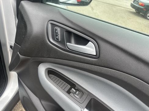 Used 2013 Ford Escape SE FWD image 21