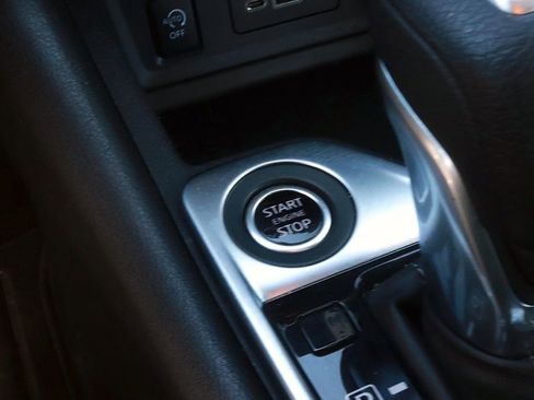 Used 2025 Nissan Sentra SV FWD image 18