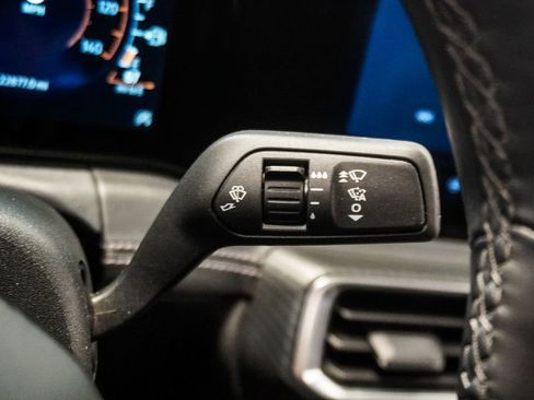 Used 2025 Ford Mustang Premium RWD image 10