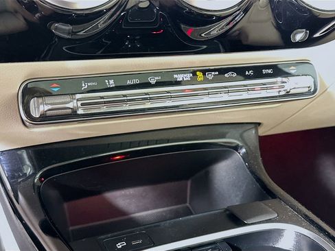 Used 2021 Mercedes-Benz CLA 250 image 14