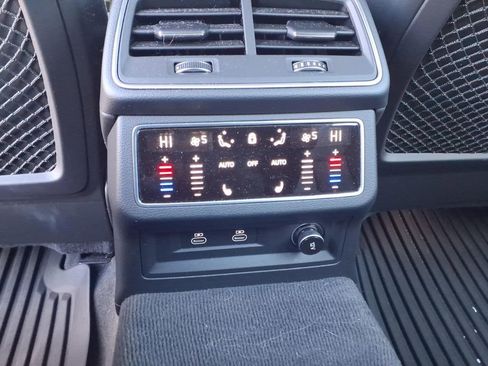 Used 2022 Audi A6 Prestige w/ Prestige Package image 10