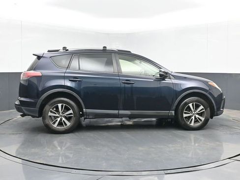Used 2017 Toyota RAV4 XLE AWD/4WD image 11