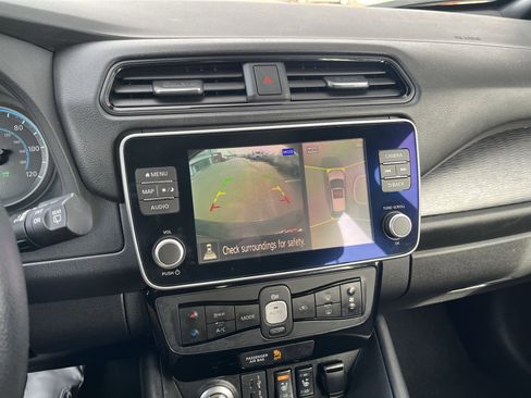 Certified 2024 Nissan Leaf SV Plus image 23