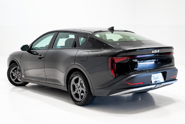 Used 2025 Kia K4 FWD image 31