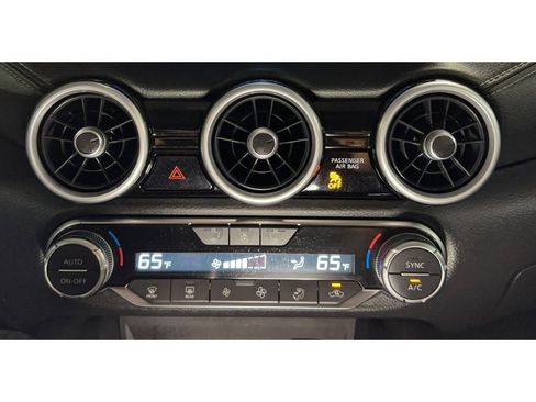 Used 2025 Nissan Sentra SV w/ All-Weather Package image 19