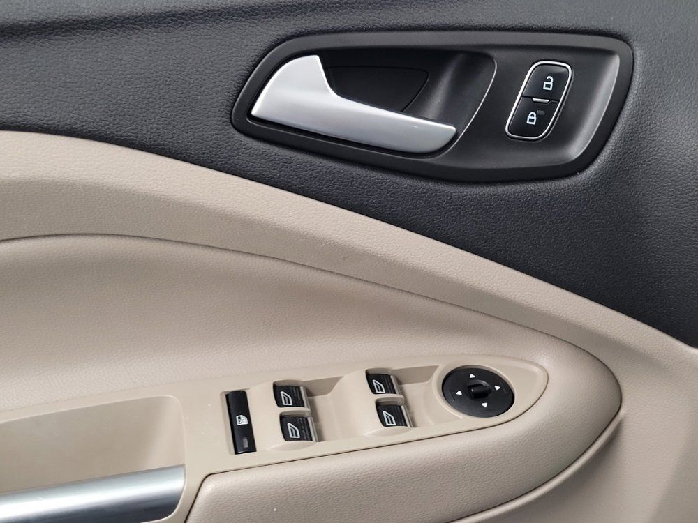 Used 2019 Ford Escape SE FWD image 27