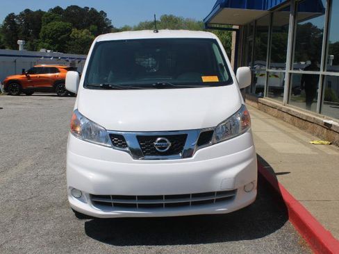 Used 2020 Nissan NV200 SV w/ Sliding Glass Door Package image 2