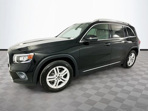 Used 2021 Mercedes-Benz GLB 250 4MATIC image 6