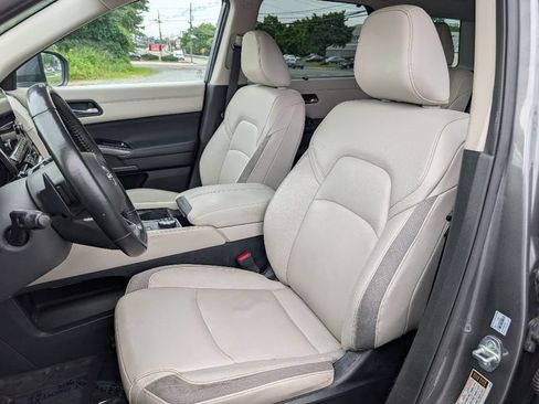 Used 2022 Nissan Pathfinder SL w/ SL Premium Package AWD/4WD image 14