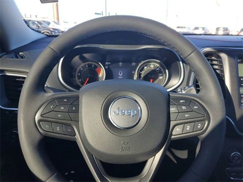 Used 2021 Jeep Cherokee Trailhawk w/ Sun, Sound & Nav Group image 17