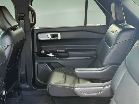 Used 2023 Ford Explorer ST w/ Equipment Group 401A AWD/4WD image 21