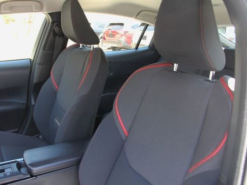 Used 2024 Toyota Prius Prime FWD image 18